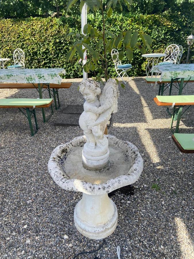 Gasthaus Zur Rose Aalen Kültér fotó